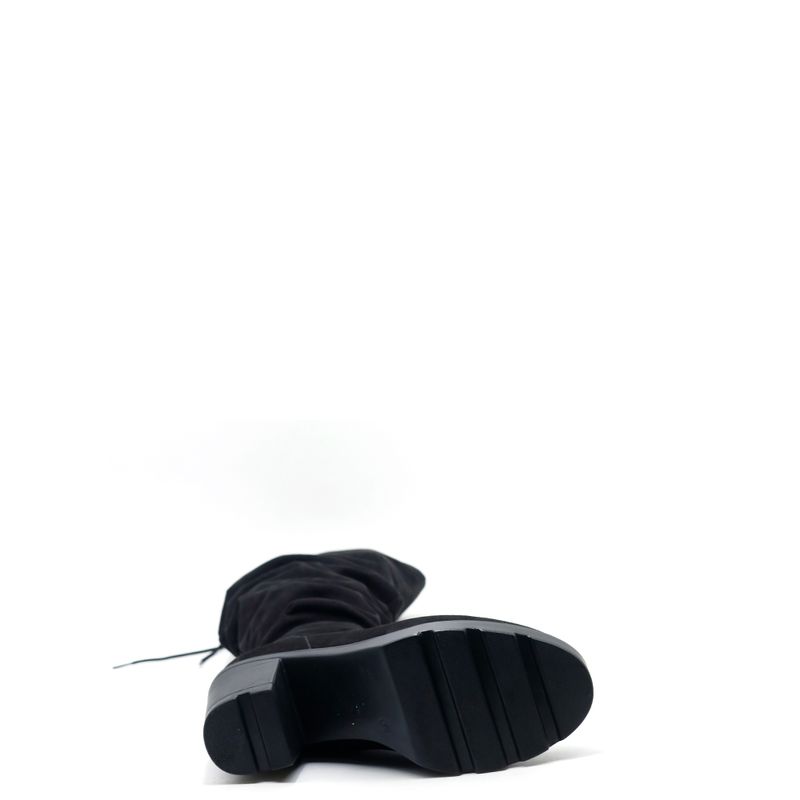 AV23-527negro_4