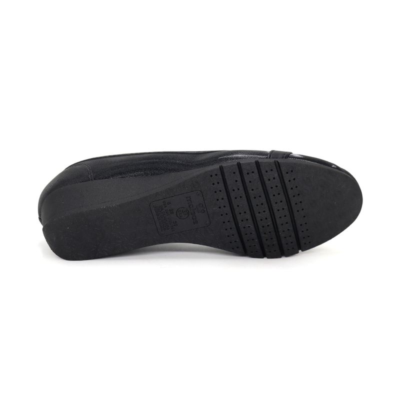 245156-888-NEGRO_4