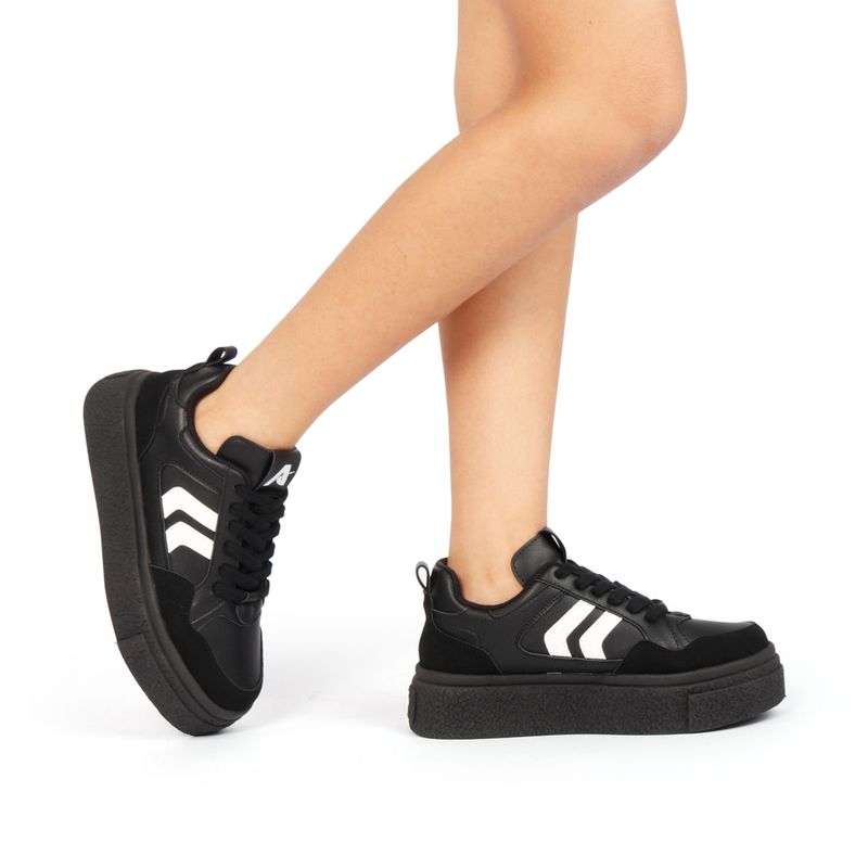 Zapatilla-URBANO-Mujer-ARIANA-CP24I2-390-Negro