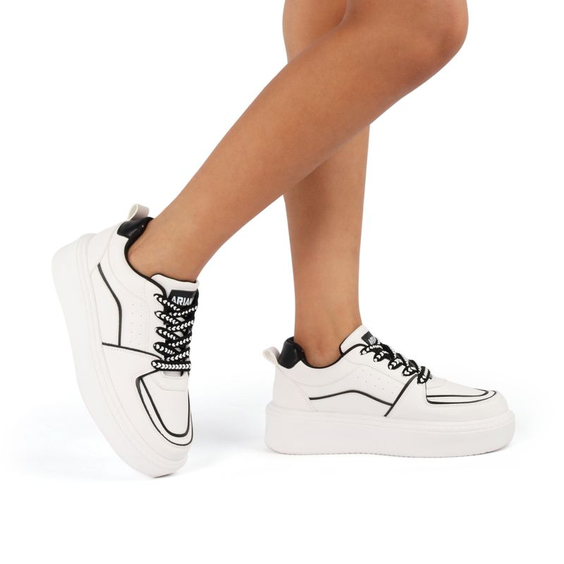 Zapatilla-URBANO-Mujer-ARIANA-CP24I2-130-Blanco---Negro