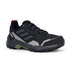 zapatillas-outdoor-adidas-hombre-en-negro