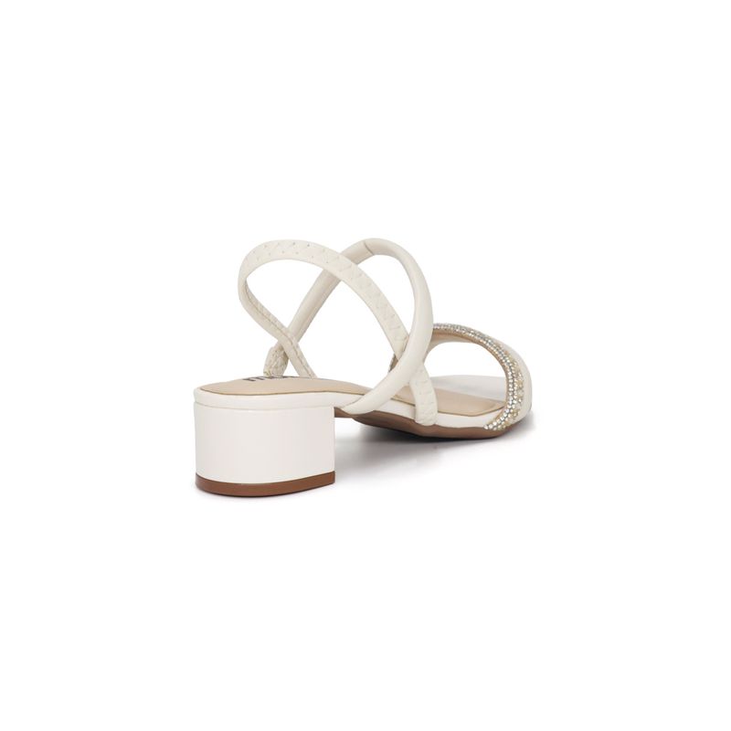 245259-846-BLANCO_3